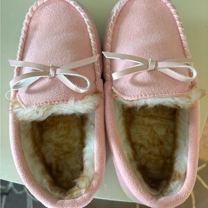 Girls Plush-Lined Pink Moccasin Slippers with Bow